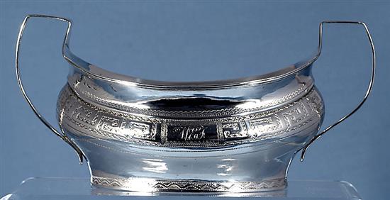 A George III Irish silver sugar bowl and cream jug, maker possibly Robert Breading, bowl length 210mm, weight 12oz/375grms.